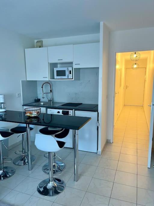 2 Pieces De 29 M2 Apartment *